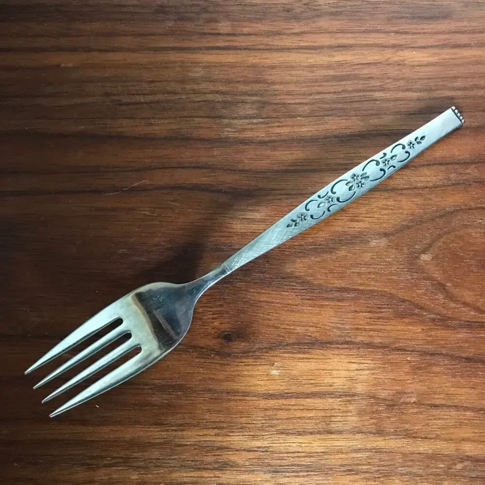 Oneida SPANADA Stainless WM A Rogers Premier Flatware - salad fork (1)
